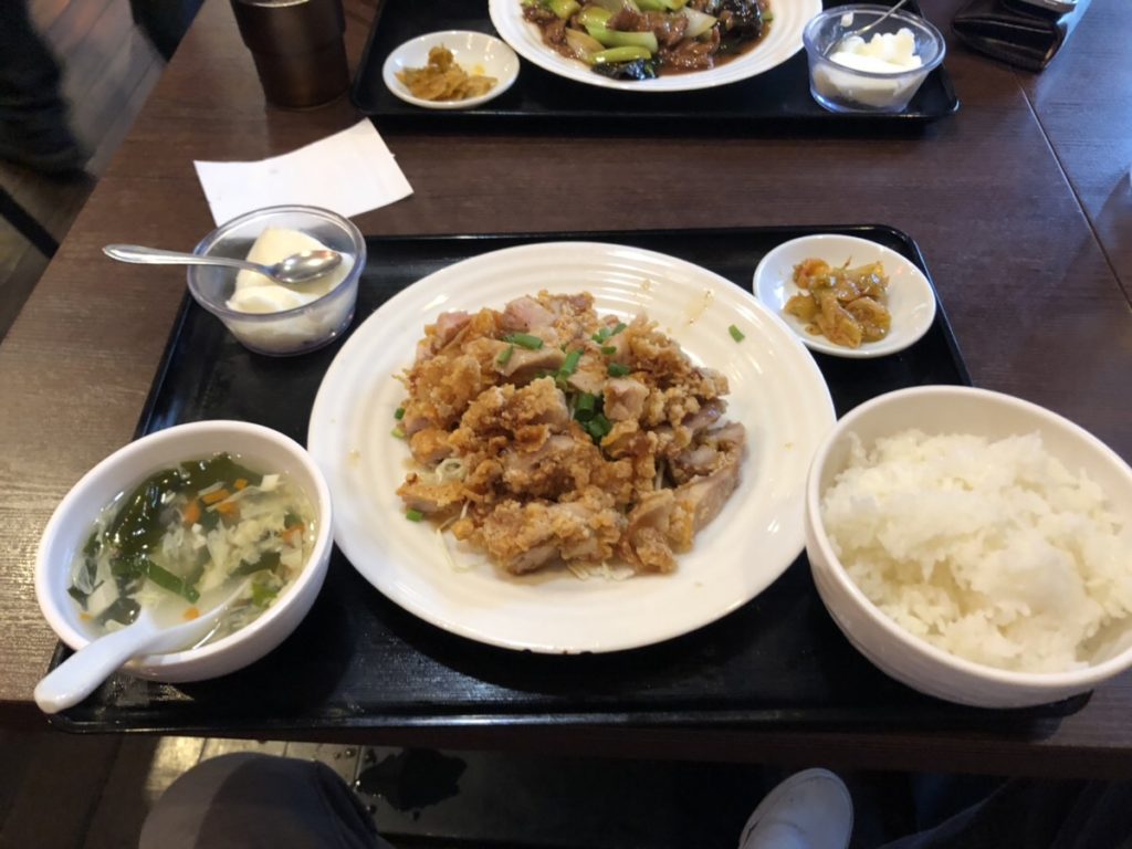 パーソナルトレーナーの阿久津さんが食べた油淋鶏